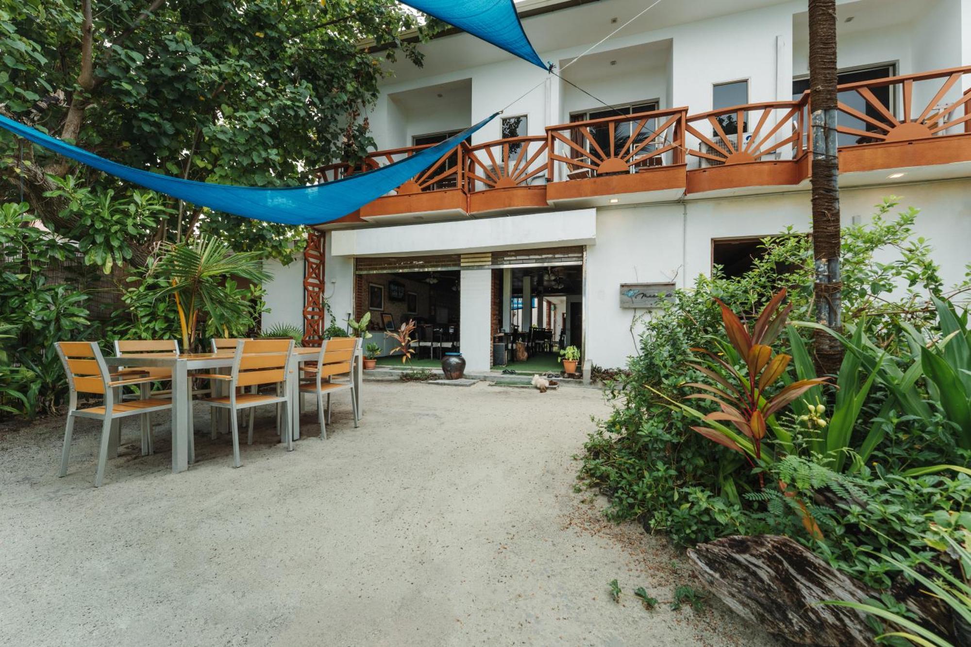 Maamadi Boutique Hotel Maafushi Exterior photo